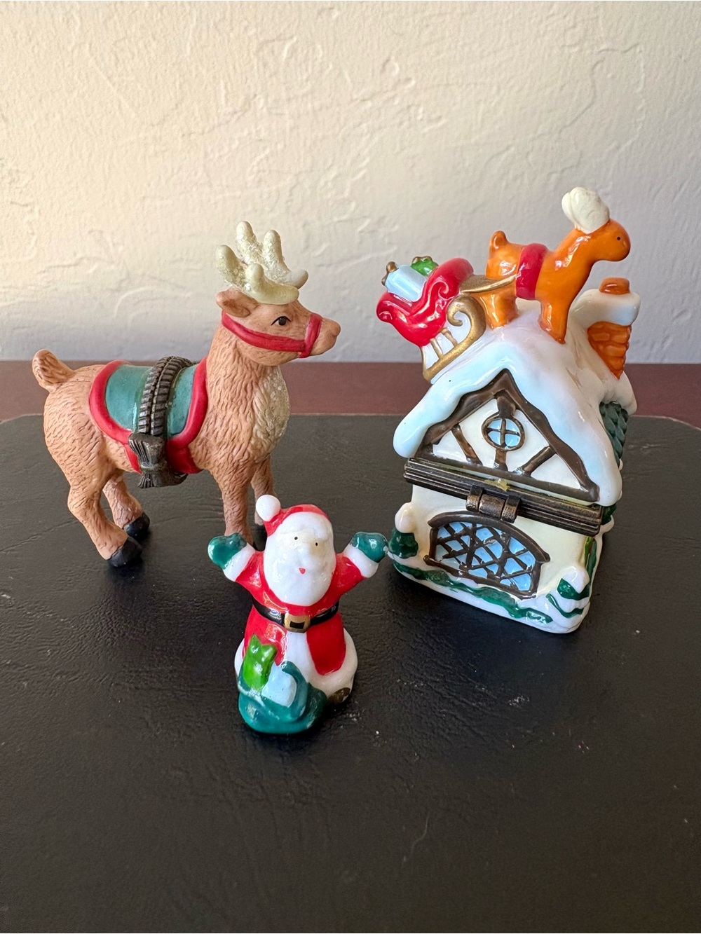 PHB Midwest Cannon Falls Hinged Trinket Box Up on the Rooftop and Reindeer NIB
